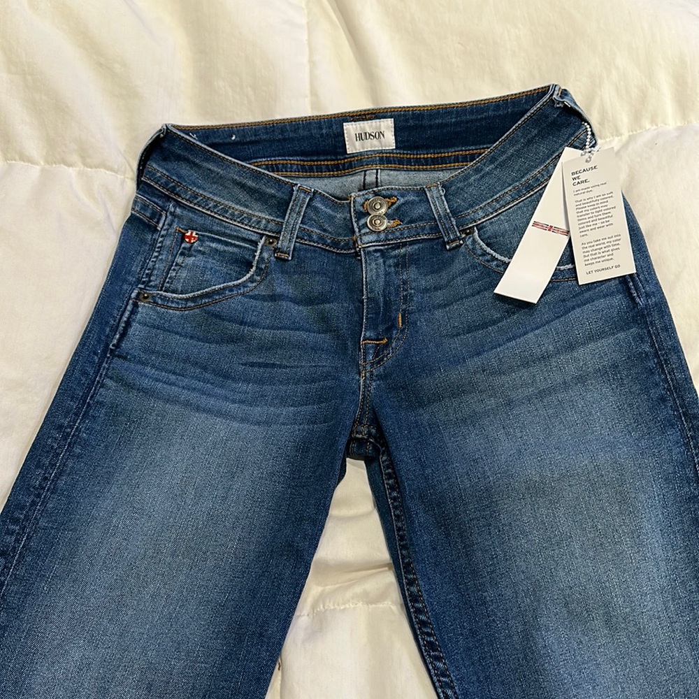 Hudson midrise signature bootcut jeans